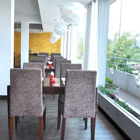 Hotel Laa Adams - The Luxurious Living Hatton Exterior foto